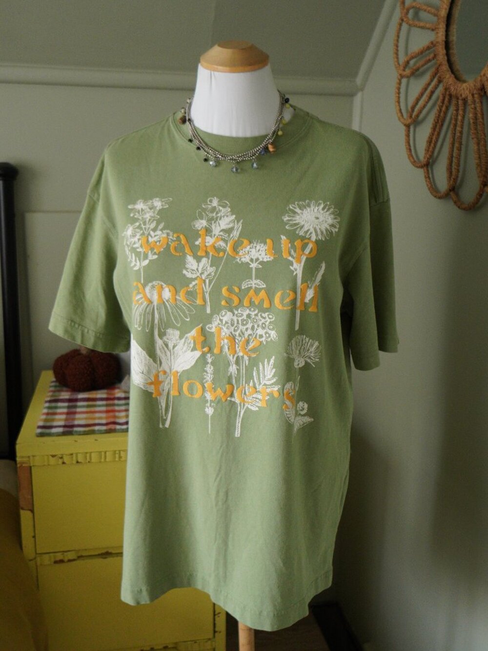 h&m relaxed fit green "wake up and smell the flowers" tee